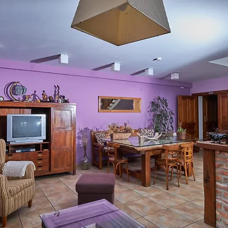 La De Cucayo Inn 3*