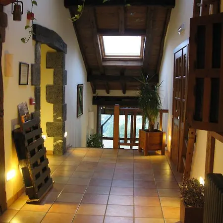 La De Cucayo Inn