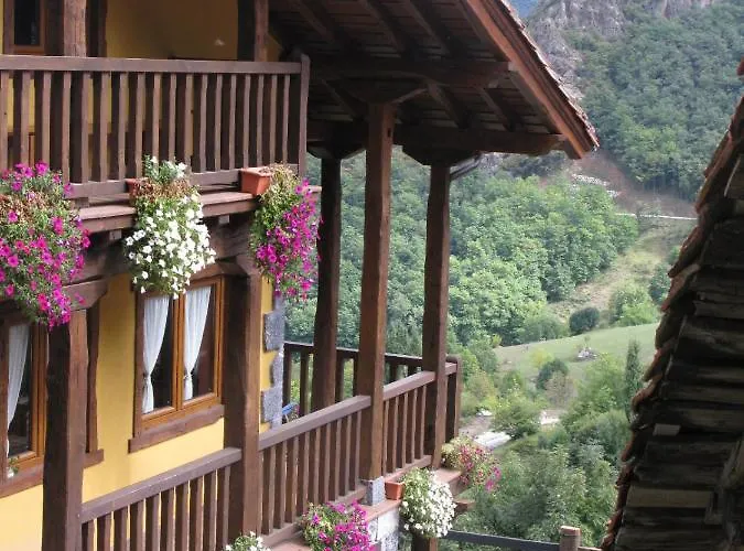 La De Cucayo 3* Dobres