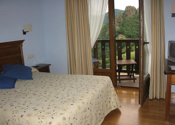 Inn La De Cucayo Dobres